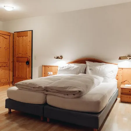Spescha Otel 3*