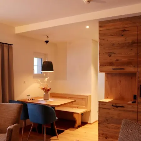 Otel Spescha 3*